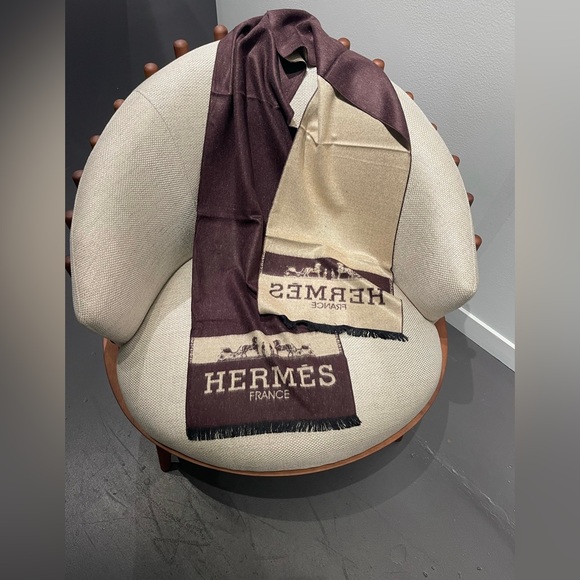 Hermes Scarf - Picture 3 of 3